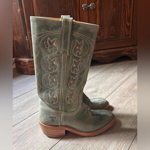 Vintage FRYE Boots with Austin Flower Cut-outs